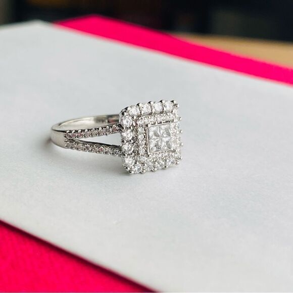925 Silver Ring Prong set Square Cut Size 9 - Picture 3 of 7